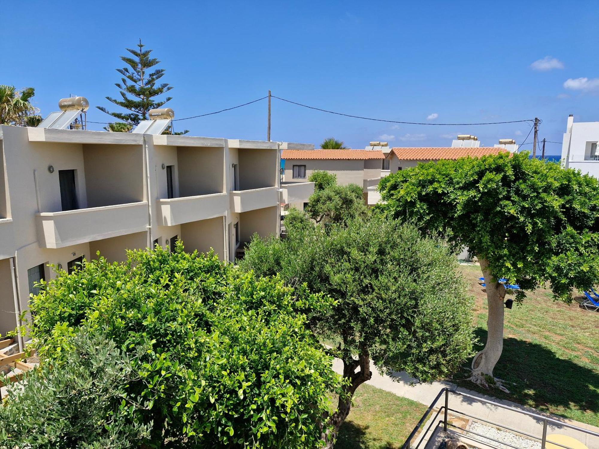 Creteco Hotel & Suites Goúrnes Dış mekan fotoğraf