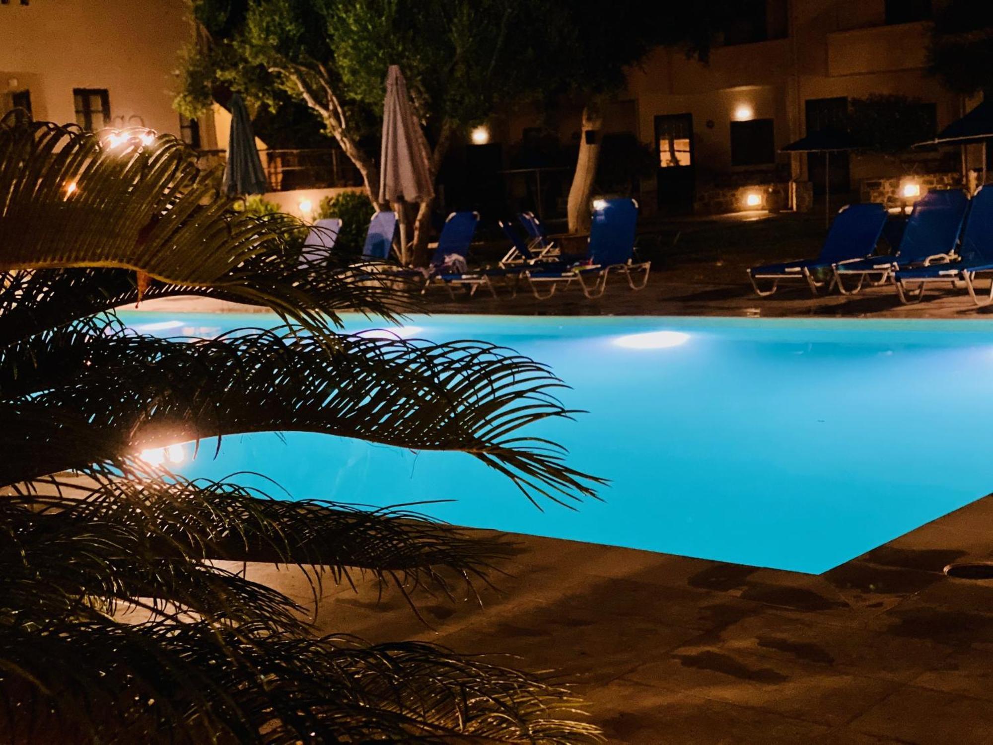 Creteco Hotel & Suites Goúrnes Dış mekan fotoğraf