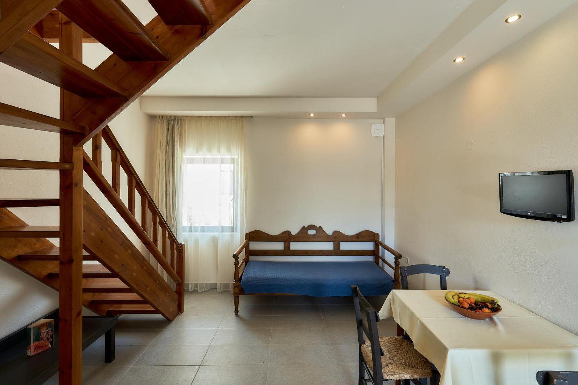 Creteco Hotel & Suites Goúrnes Dış mekan fotoğraf