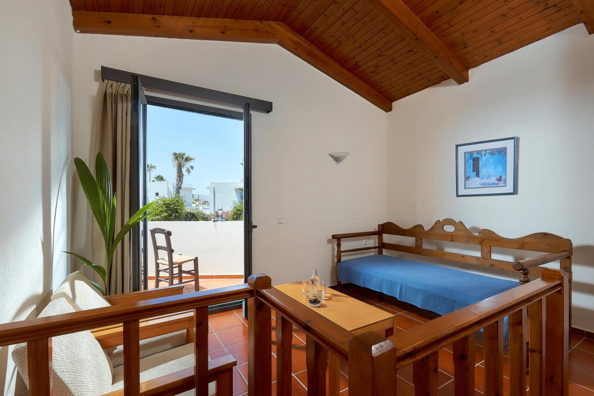 Creteco Hotel & Suites Goúrnes Dış mekan fotoğraf