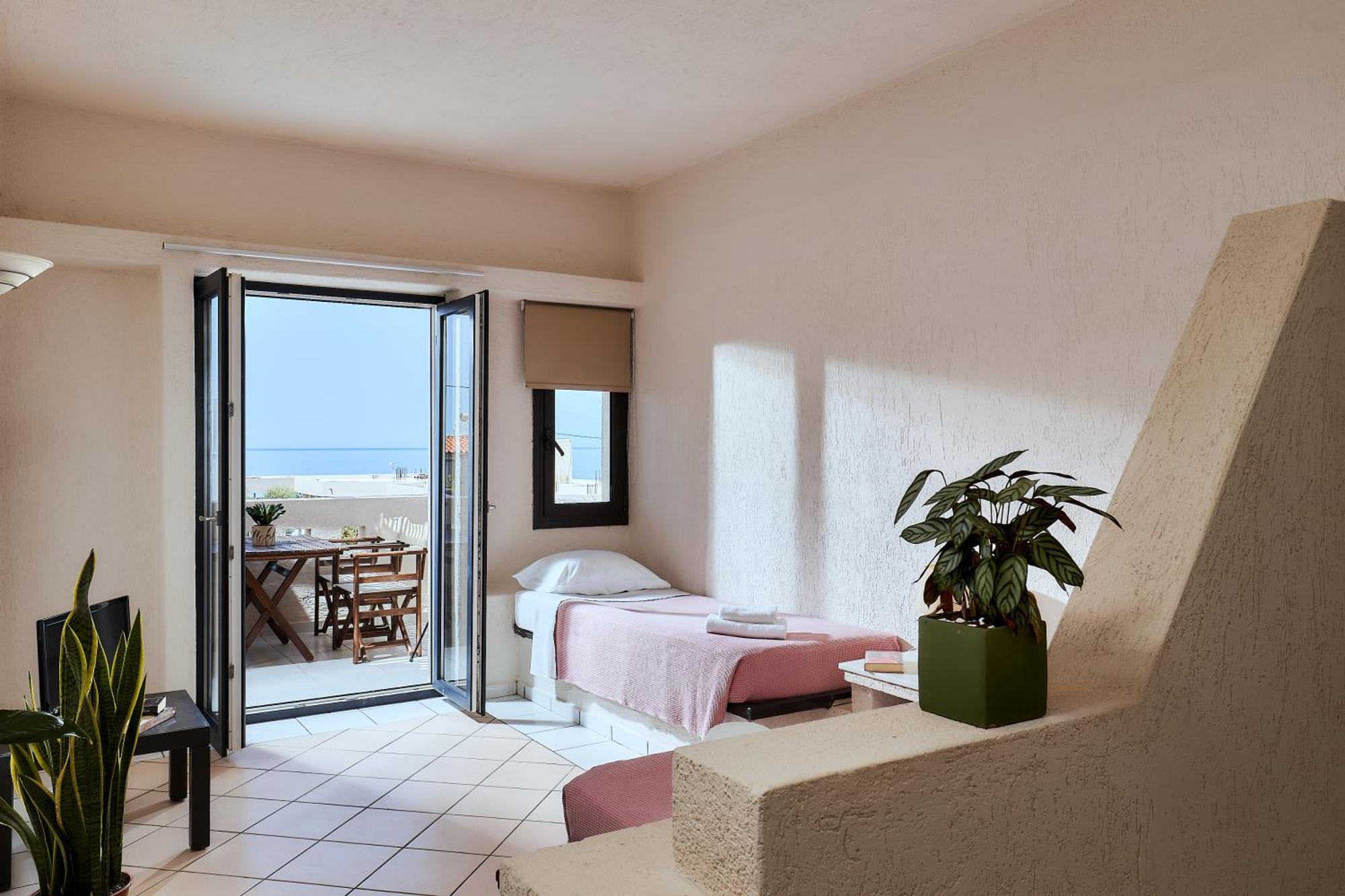 Creteco Hotel & Suites Goúrnes Dış mekan fotoğraf