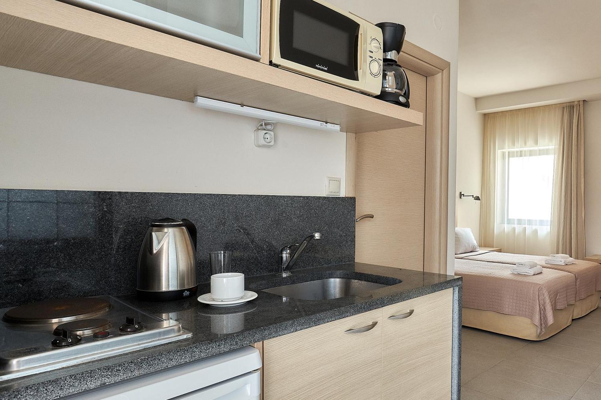 Creteco Hotel & Suites Goúrnes Dış mekan fotoğraf