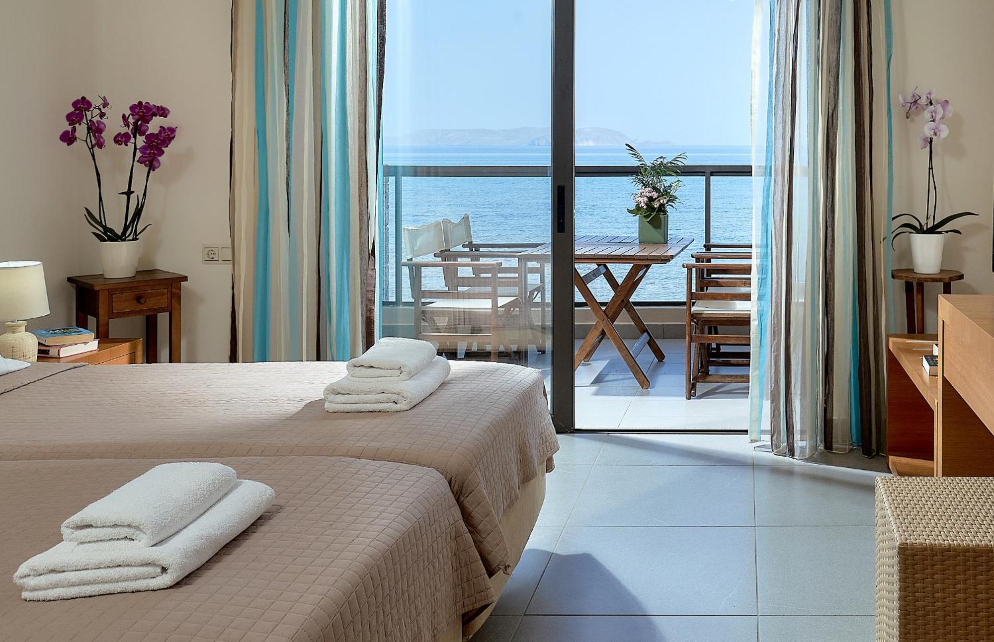 Creteco Hotel & Suites Goúrnes Dış mekan fotoğraf