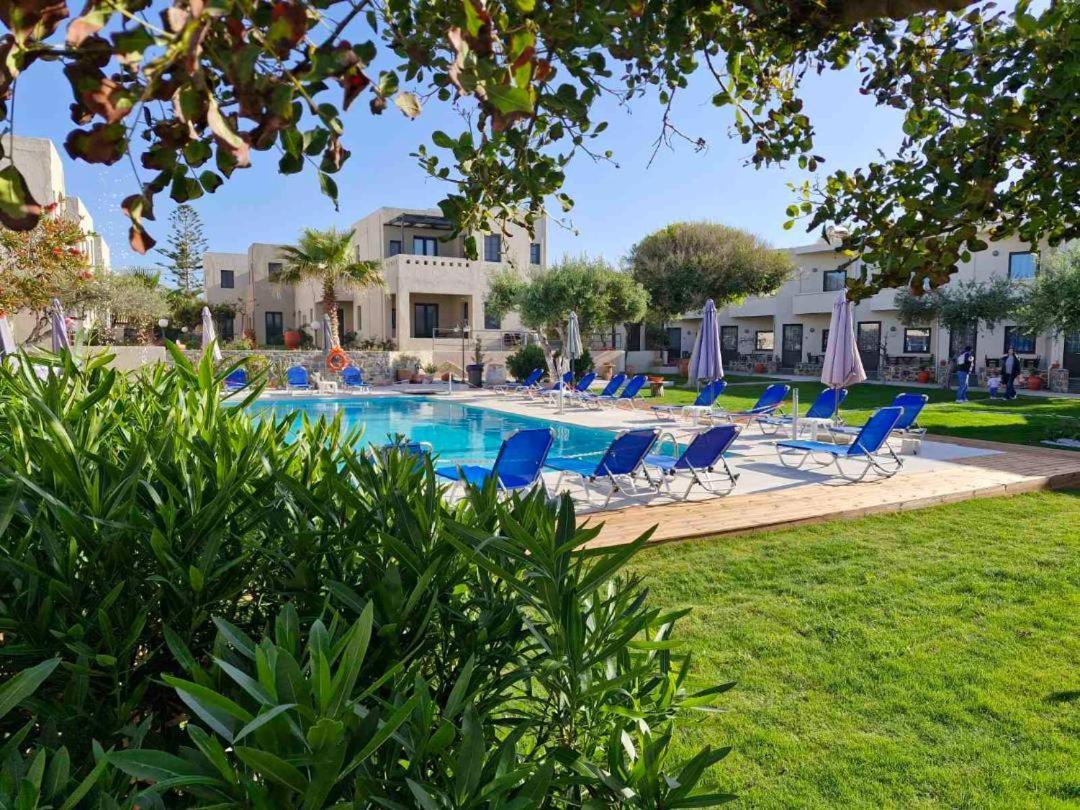 Creteco Hotel & Suites Goúrnes Dış mekan fotoğraf