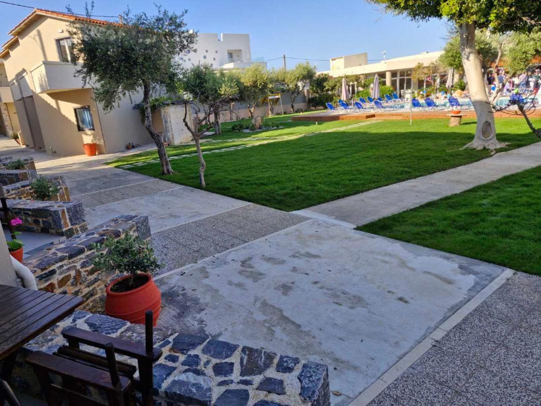 Creteco Hotel & Suites Goúrnes Dış mekan fotoğraf